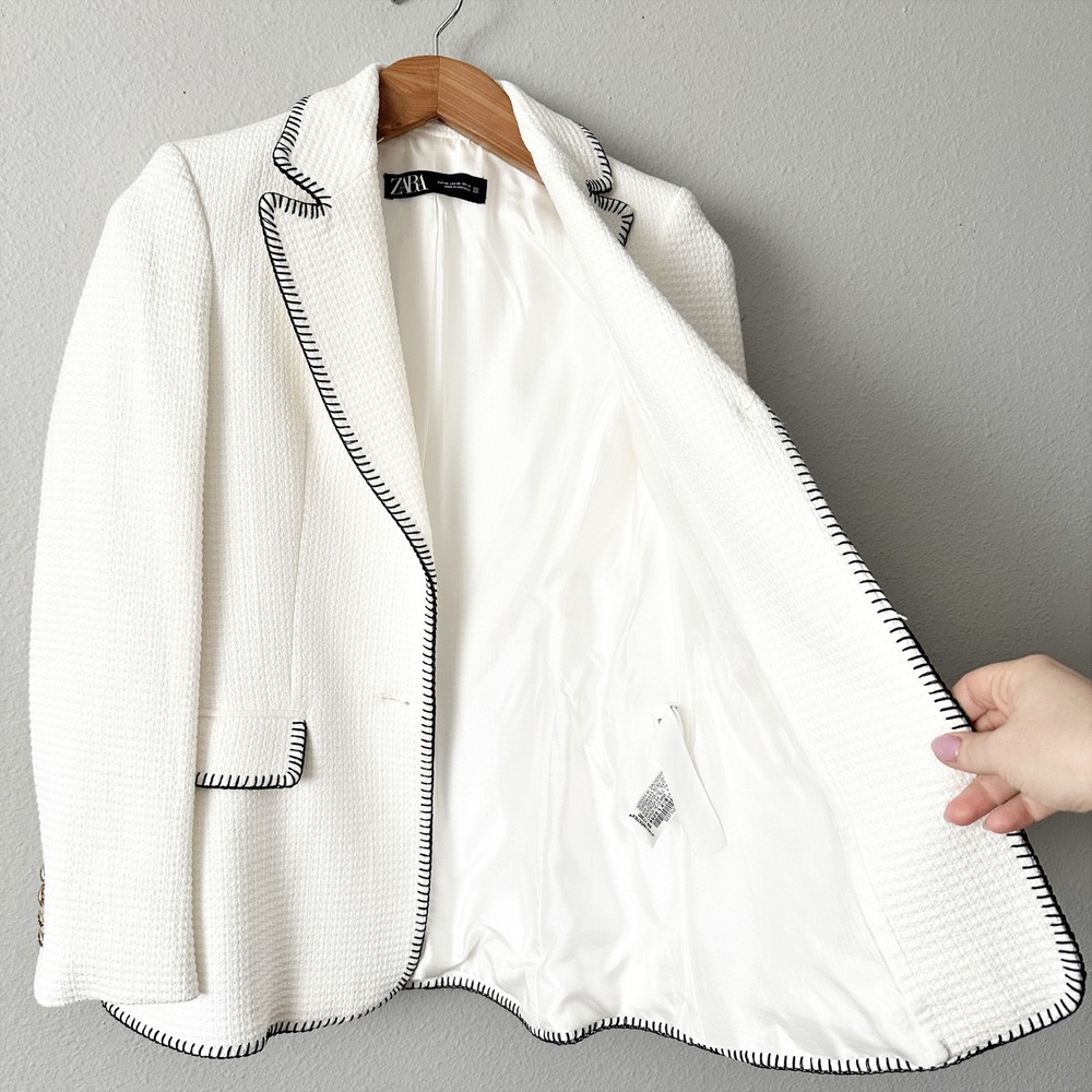 Zara White Textured Tweed Blazer Black Contrast Stitching Gold Buttons Size XS - Picture 4 of 13